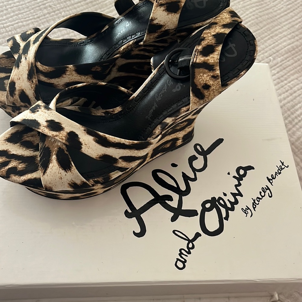 Worn once Alice and Olivia cheetah print heels